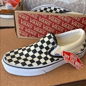 Vans classic black and white check low cut shoes